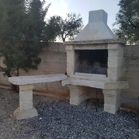 Trullo Aurelia Челье-Мессапика